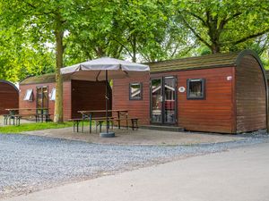 Ferienwohnung im Ferienpark für 4 Personen